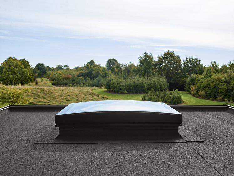 VELUX 47-1/4 in. x 35-7/16 in. (120x90 cm) CurveTech Glass Flat Roof Skylight, Includes Fixed (Non-Venting) Base