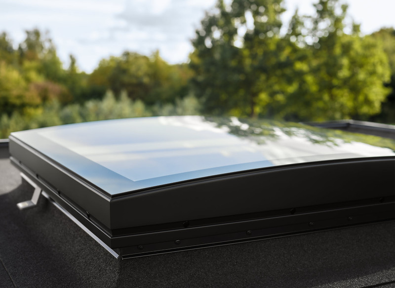 VELUX 23-5/8 in. x 23-5/8 in. (60x60 cm) CurveTech Glass Flat Roof Skylight, Includes Fixed (Non-Venting) Base