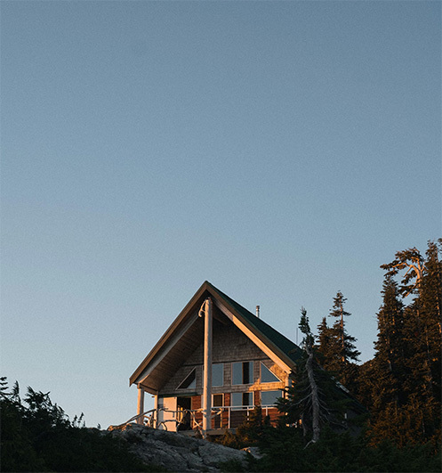Off-grid solar cabin