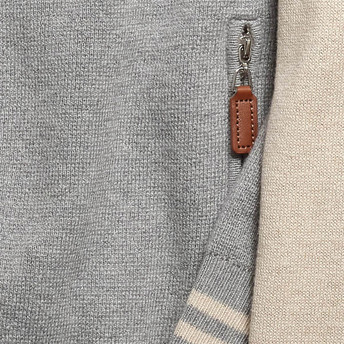 MICROCHIP GREY || POCKET DETAIL MICROCHIP GREY || POCKET DETAIL