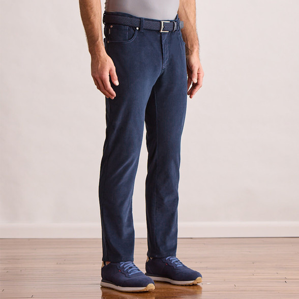 NAVY HALO || FRONT MODEL STUDIO NAVY HALO || FRONT MODEL STUDIO