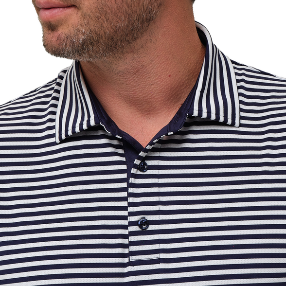 NIGHT SKY/WHITE || FRONT MODEL DETAIL