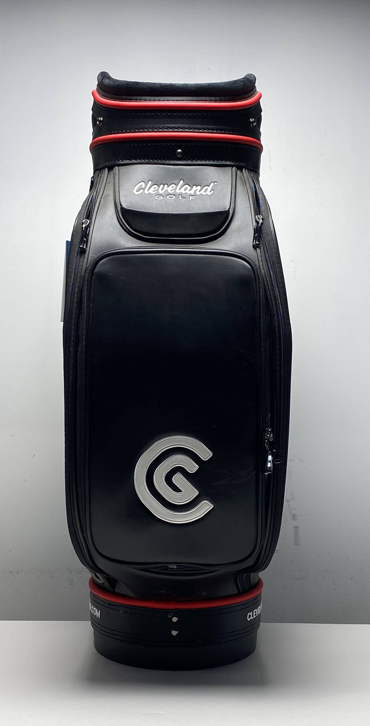 Cleveland CG19 Staff Bag Black 6-Way Divide Strap Golf Bag