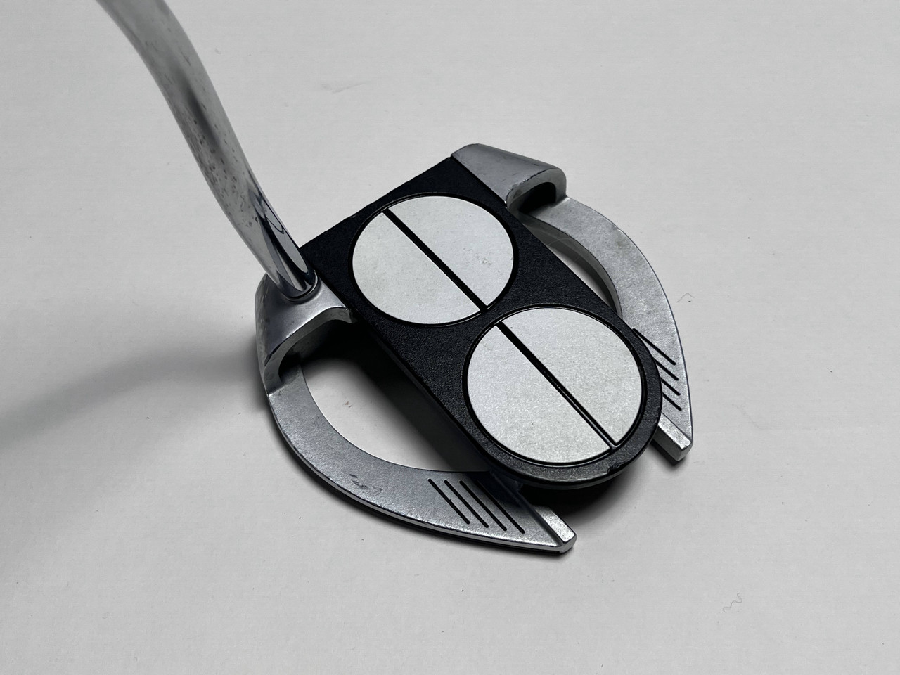 Odyssey Works Versa 2-Ball Fang Putter 35