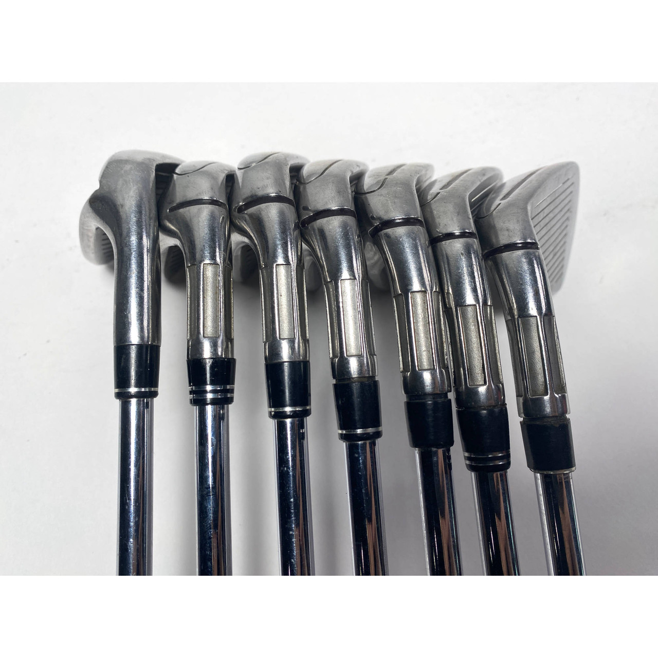 TaylorMade M6 Iron Set 5-PW+AW True Temper Dynamic Gold R300