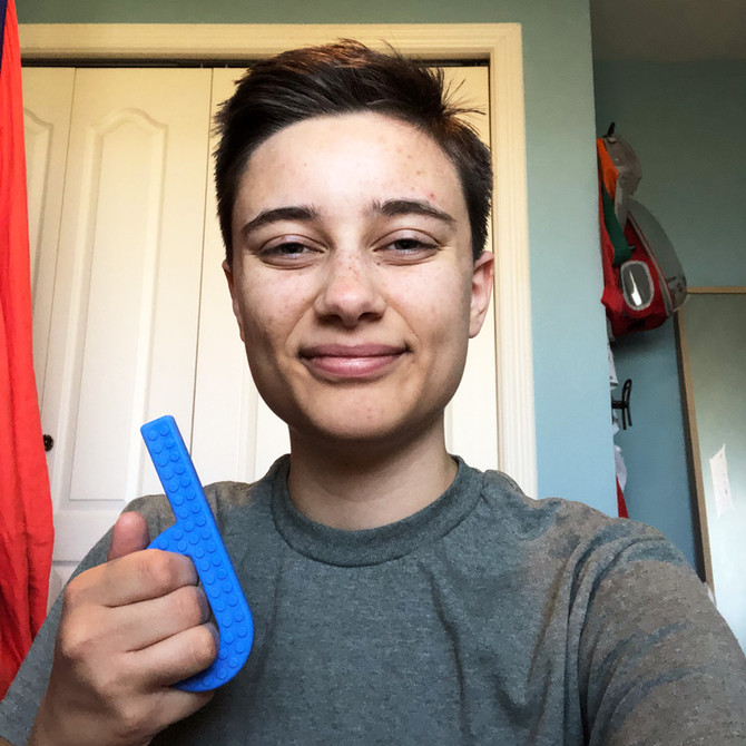 Chewy P | ARK's Grabber® Brick | ARK Therapeutic