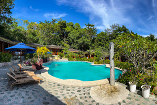magic-oceans-dive-resort-pool-bungalows.jpg
