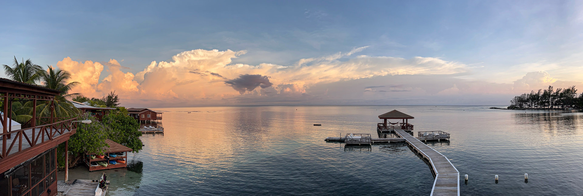roatan-coco-view-sunset-rami-hatamleh.jpg