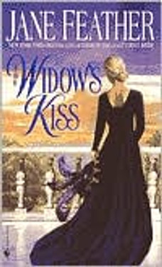 The Widow's Kiss (The Kiss Trilogy)