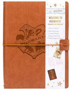 Harry Potter: Welcome To Hogwarts Traveler'S Notebook Set: (Refillable Notebook)
