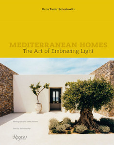 Mediterranean Homes: The Art of Embracing Light Mediterranean Homes: The Art of Embracing Light