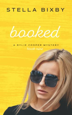 Booked: A Rylie Cooper Mystery (Rylie Cooper Mysteries)