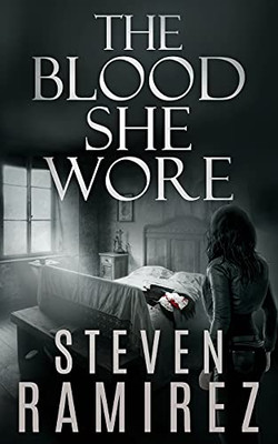 The Blood She Wore : A Sarah Greene Supernatural Mystery