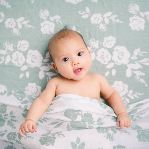  Vintage Floral Crib Sheet | Bebe au Lait