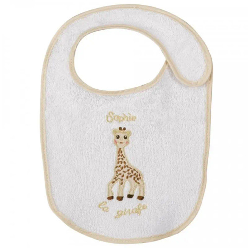 Make mealtime a delightful experience for your little one with the Sophie la Girafe My First Mealtime Set.