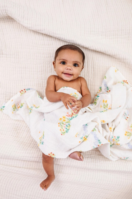 Garden Goose Swaddle | Clementine Kids
