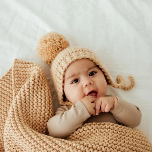 Latte Garter Stitch Knit Bonnet | Huggalugs