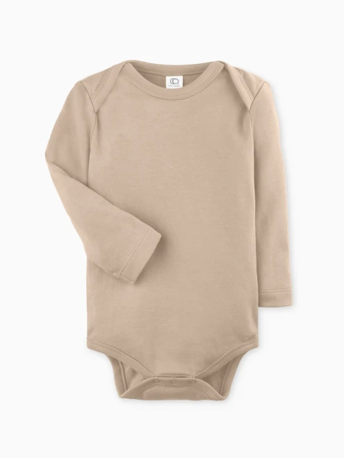 Wrap your little one in the purest comfort with the Organic Long Sleeve Baby Bodysuit in Clay by Colored Organics.