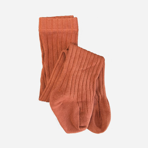 Keep your little one cozy and stylish with these adorable Cotton Tights in Cinnamon from The Blueberry Hill.
