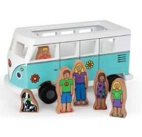 Love Bus Magnetic Van