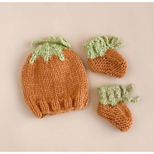  Pumpkin Hat and Booties Set | The Blueberry Hill