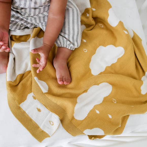 Cloucd Blanket | The Blueberry Hill