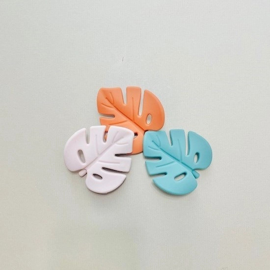 Monstera Silicone Teether - Pale Pink | Three Hearts