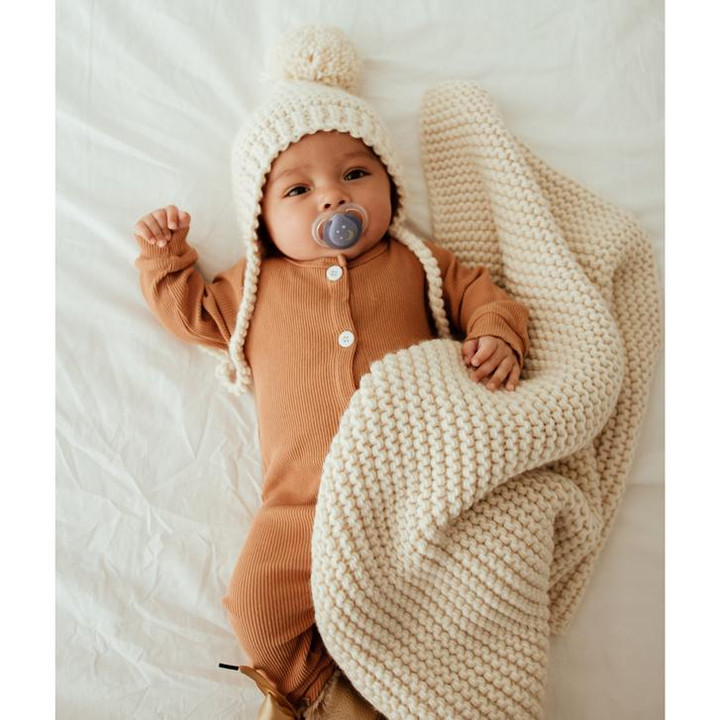 Natural Garter Stitch Knit Blanket | Huggalugs