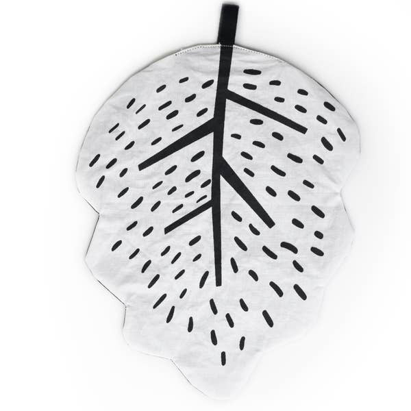 Organic Crinkle Toy | Leaf | Wee Gallery