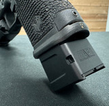 +2/+5 Mag Extension for Glock 19/26 - Herrington Arms 