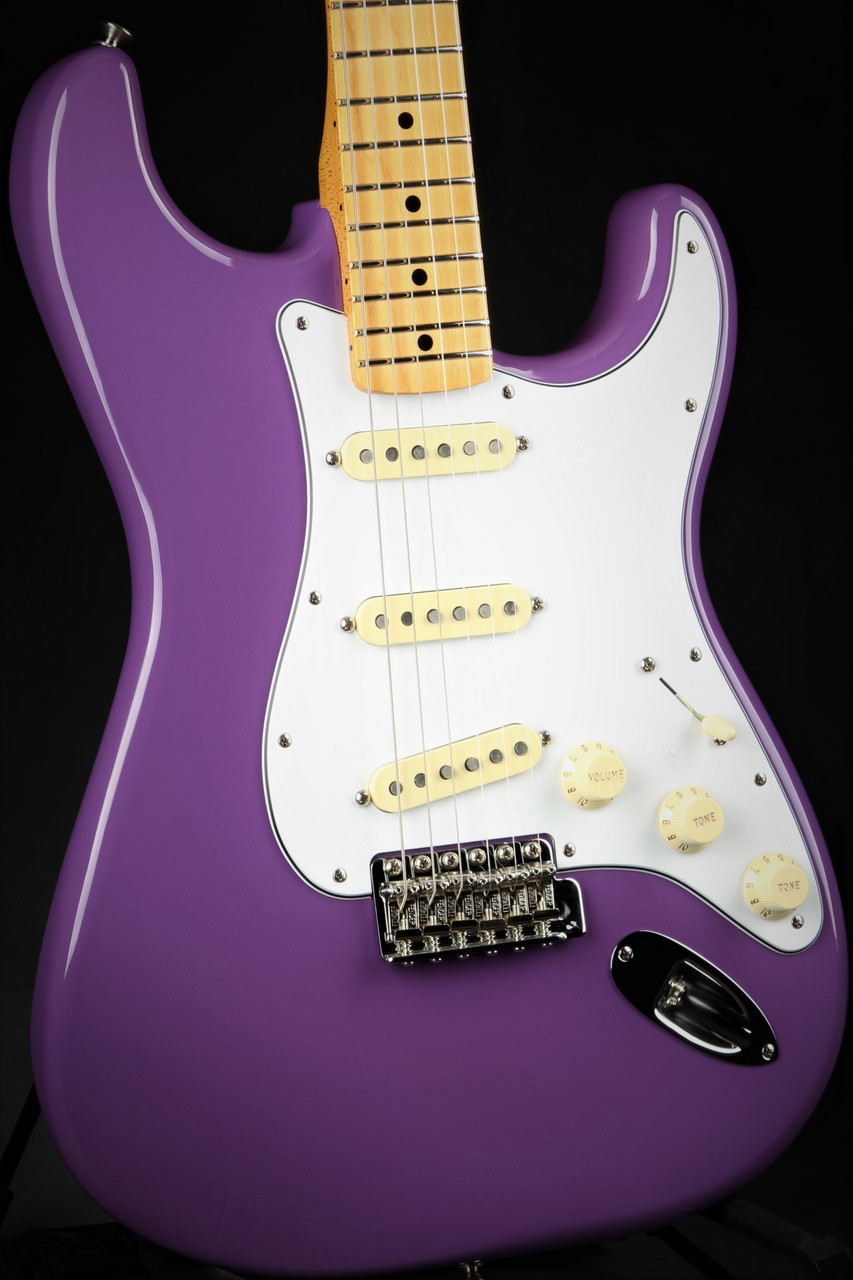Fender Jimi Hendrix Stratocaster - Ultra Violet - Eddie's Guitars