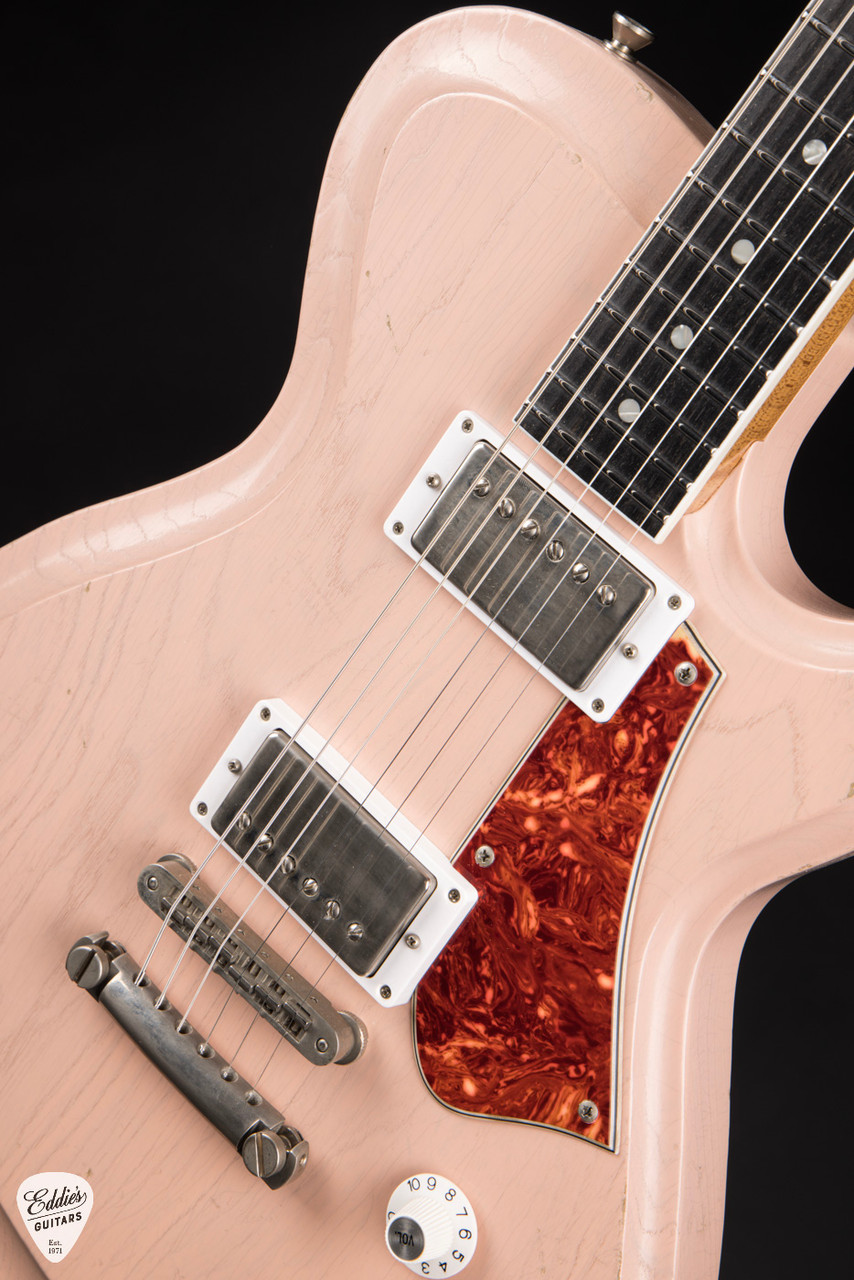 Novo Solus H2 - Pink Mary Kaye - Eddie's Guitars