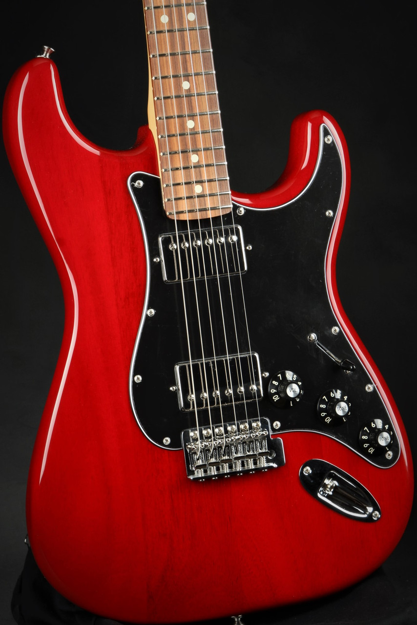 Fender Channel Exclusive Mahogany Blacktop Stratocaster - Crimson