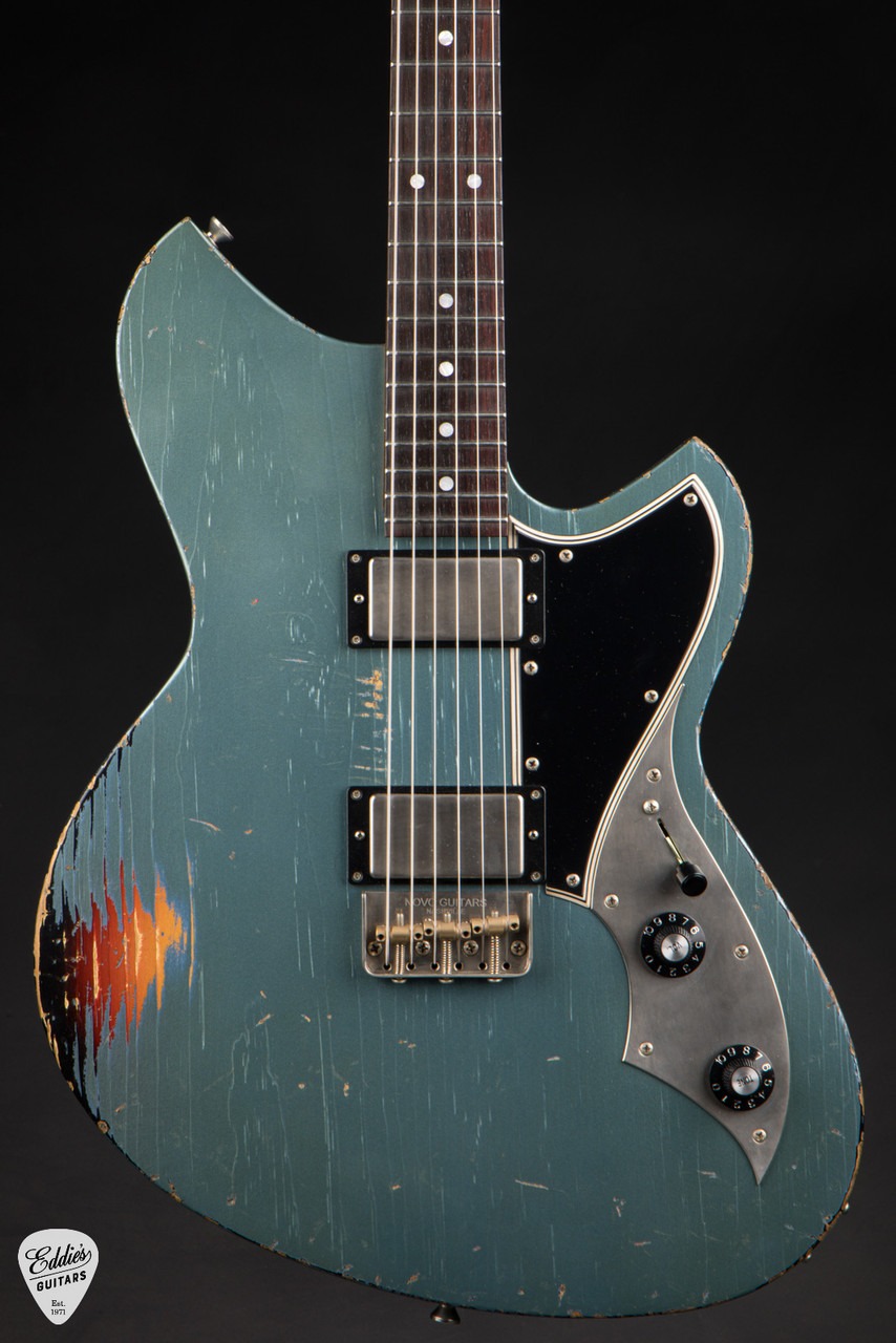 Novo Limited Edition Serus TC - Pelham Blue Over 3-Tone Sunburst
