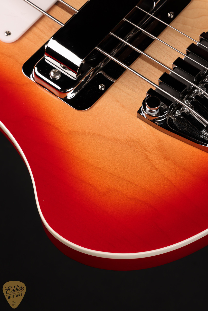 Rickenbacker 4003 - Fire Glo #2415699 - Eddie's Guitars