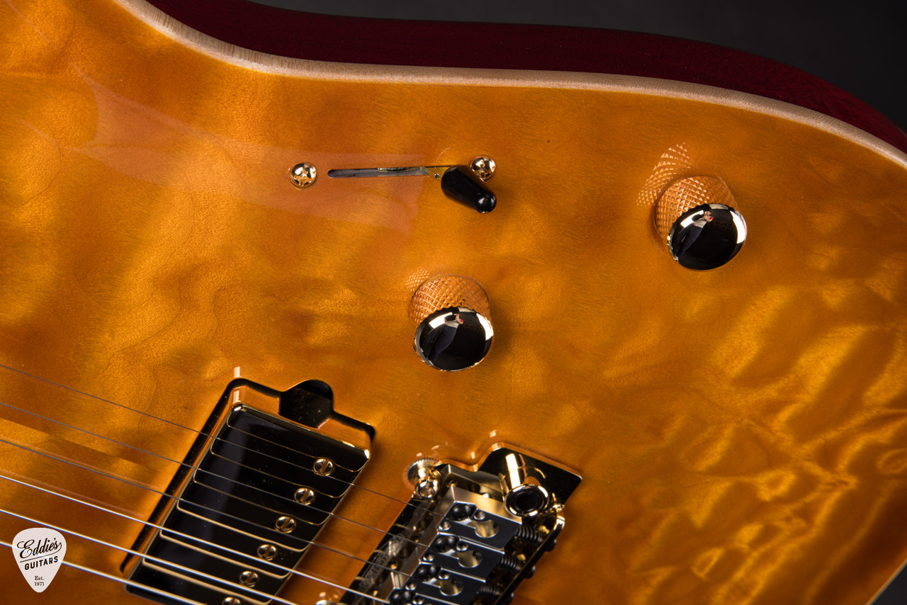 2024 - Suhr Standard Carve Top Pau Ferro Neck - Trans Amber