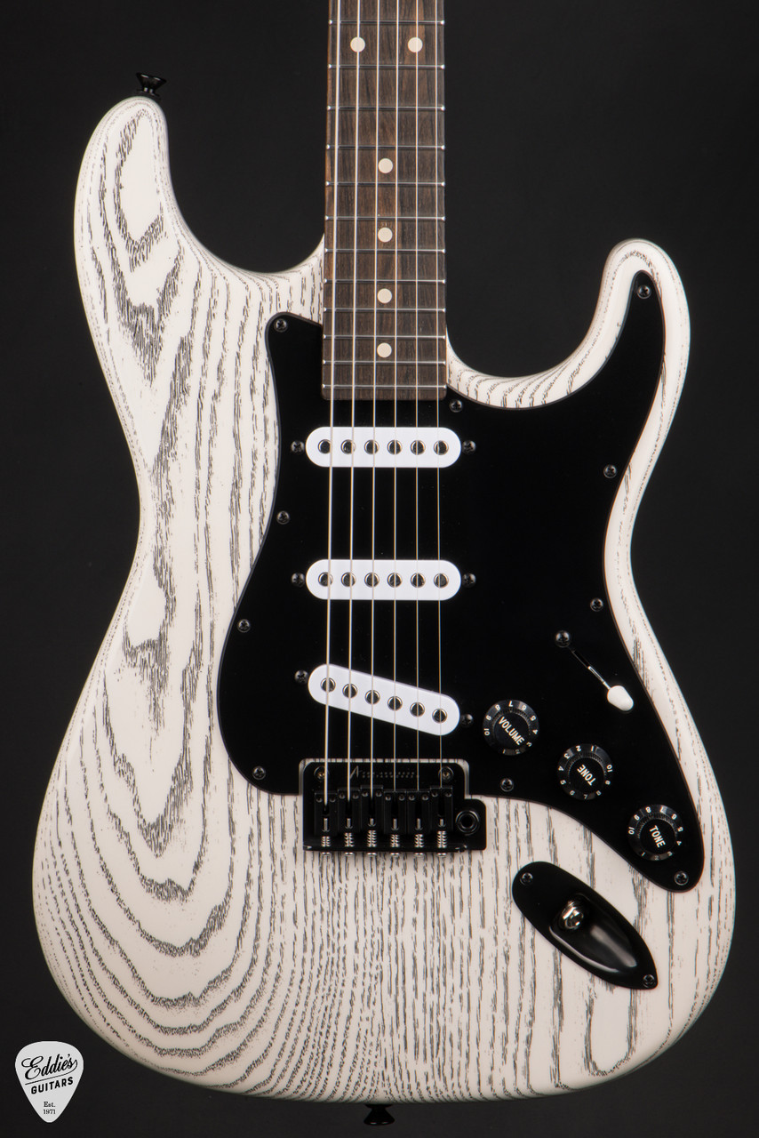 Tom Anderson Icon Classic - White with Black Dog Hair - Eddie's