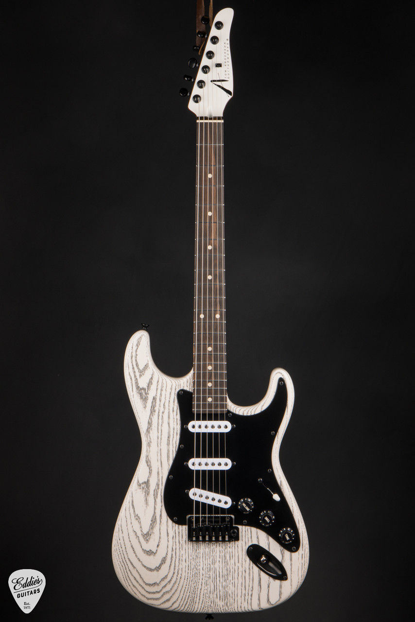 Tom Anderson Icon Classic - White with Black Dog Hair - Eddie's