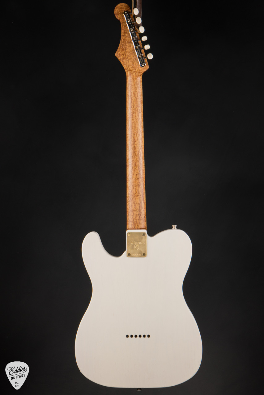 tokyoguitars オーダーメイド ホワイト エレキギター Shock the Fox Fifty8 Five25 - Crackle Satin White - Eddie's Guitars
