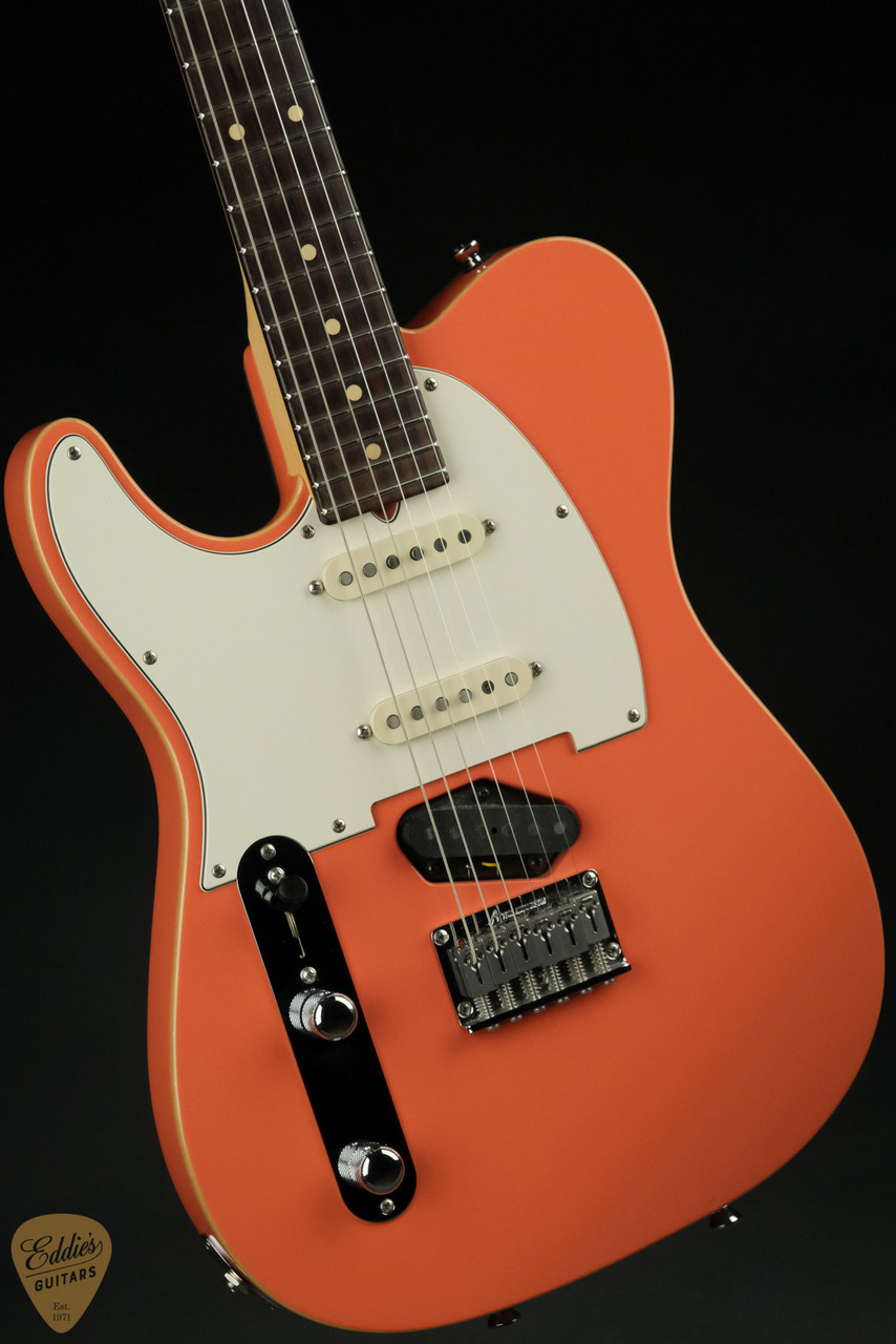 2002 - Tom Anderson Hollow T Classic Contoured Lefty - Fiesta Red