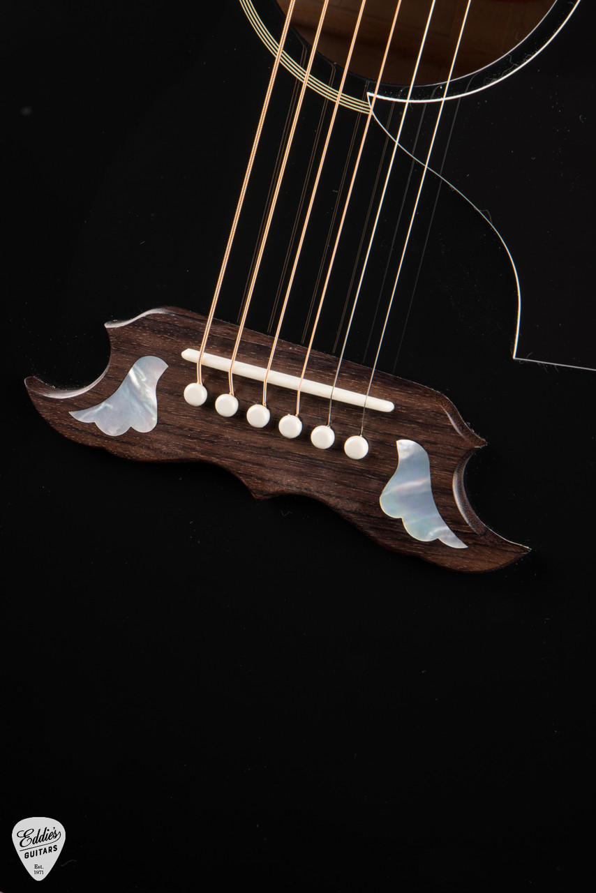 Gibson Elvis Dove 4.14 #23005099 - Eddie's Guitars