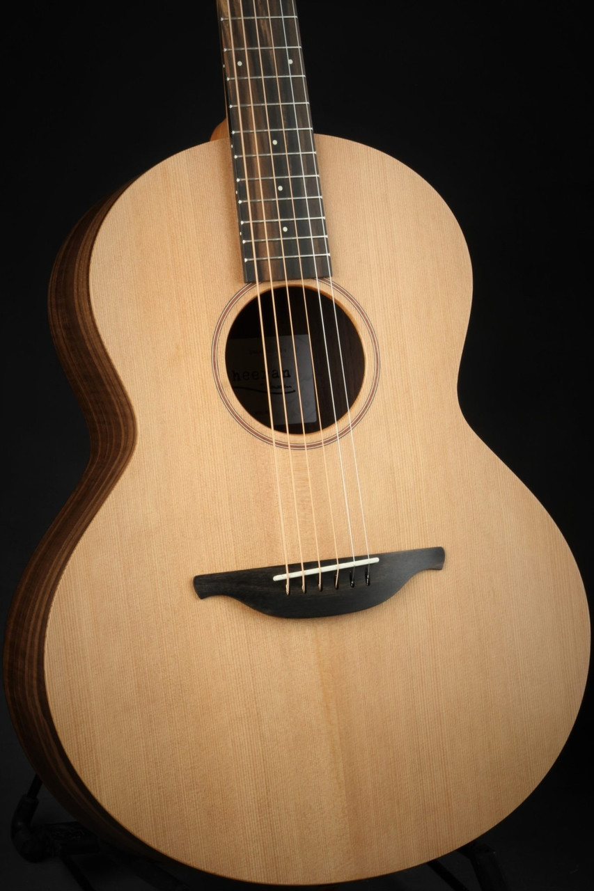 Sheeran by Lowden S01 Cedar/Walnut - Eddie's Guitars