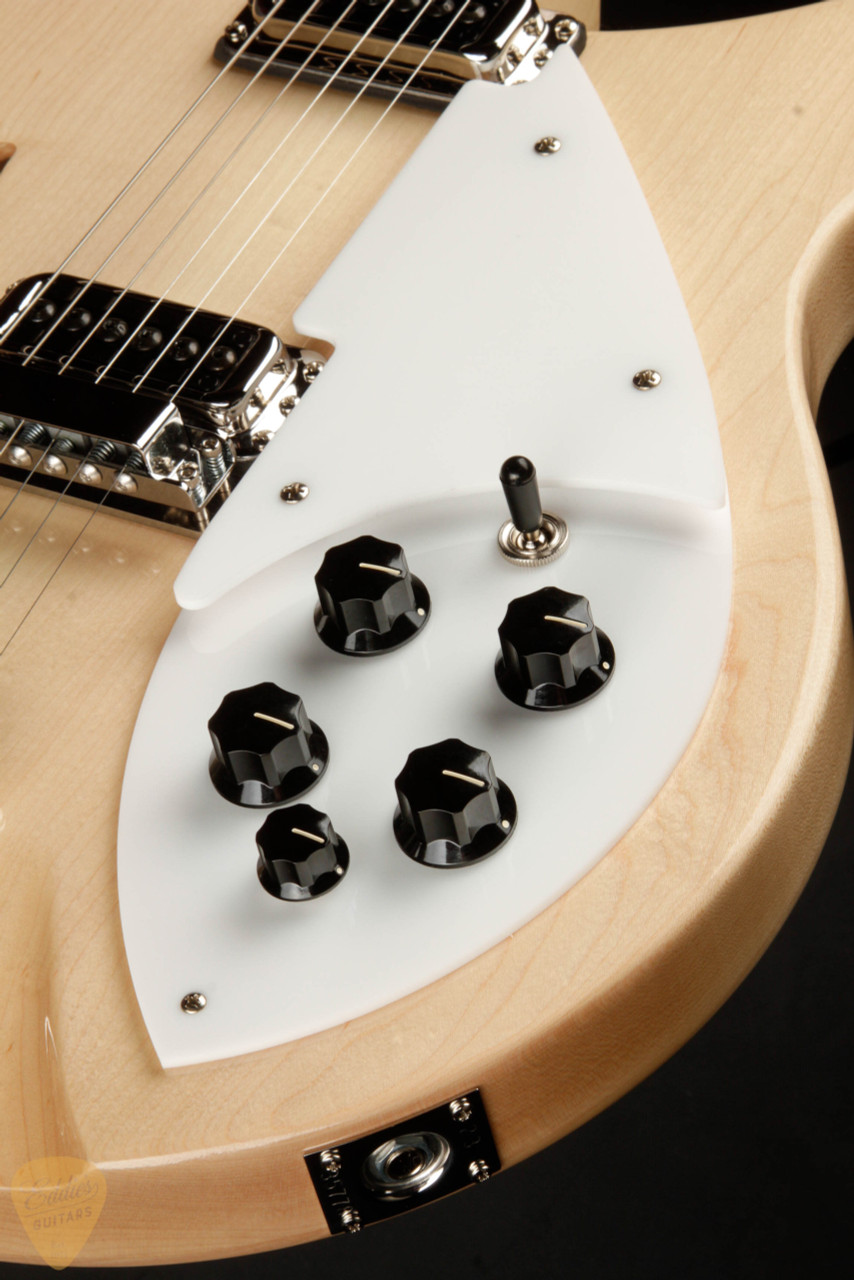 Rickenbacker 330 - Maple Glo (On Sale 9/9/24 - 10/9/24) - Eddie's