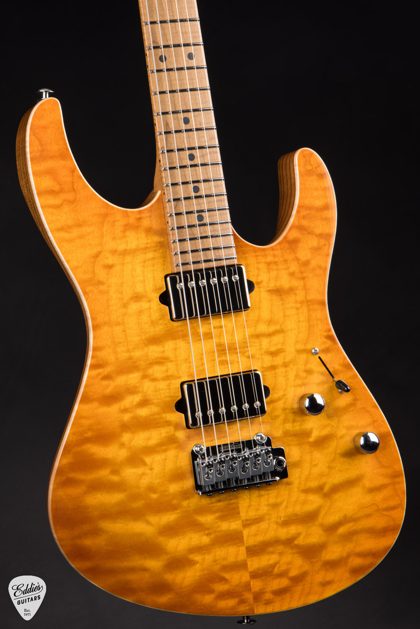 ギター Suhr standard 1-piece Quilt maple Suhr Modern Quilt Roasted - Honey Amber Burst - Eddie's Guitars