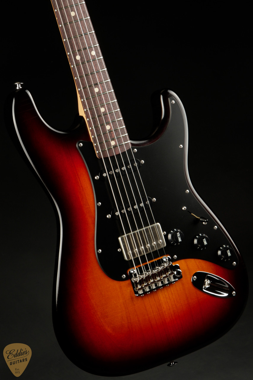 2023 - Suhr Classic S Antique - 3 Tone Burst - Eddie's Guitars