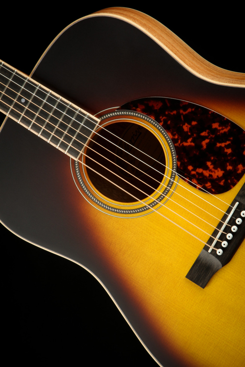 Larrivee D-03 Mahogany - Sunburst Top - Eddie's Guitars