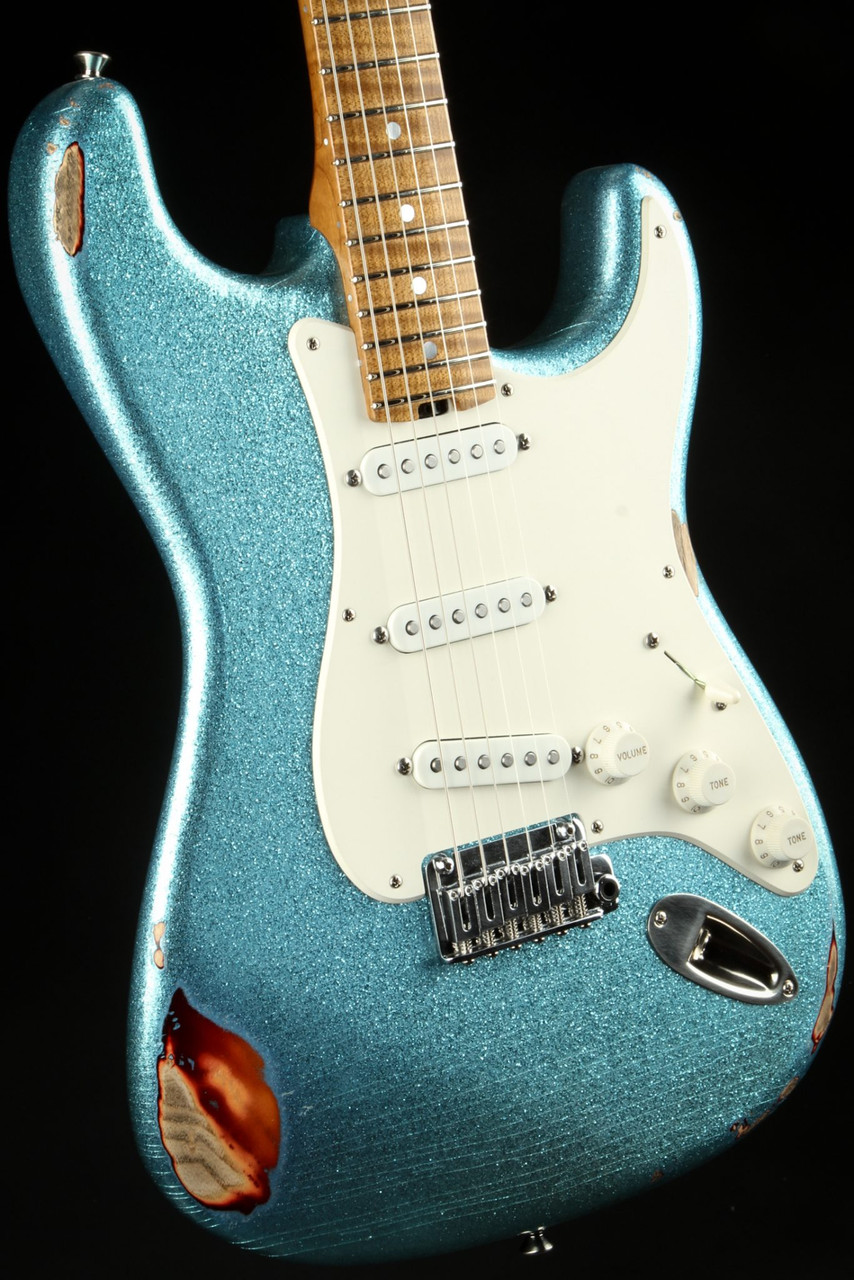 Iconic Solana VM - Blue Sparkle Over 3-Tone Sunburst - Eddie's Guitars