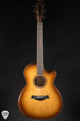 Taylor Custom #42 C14ce B5042 Grand Auditorium Bearclaw Sitka Spruce/Blackheart Sassafras – Shaded Edgeburst/NAMM 2025 Acoustic Guitar