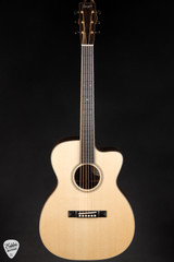Bourgeois OMC Soloist - Italian Spruce & Brazilian Rosewood Acoustic Guitar