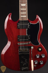 Gibson SG Standard ’61 Maestro Vibrola Vintage Cherry Electric Guitar